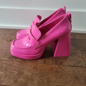 Heeled penny loafers